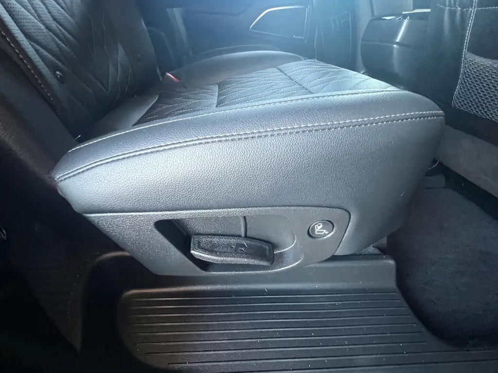 2023 Kia Telluride - $36,885