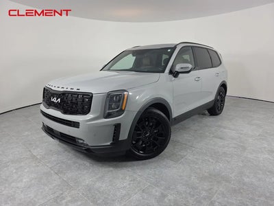 Photo of a 2022 Kia Telluride AWD SX 4DR SUV for sale