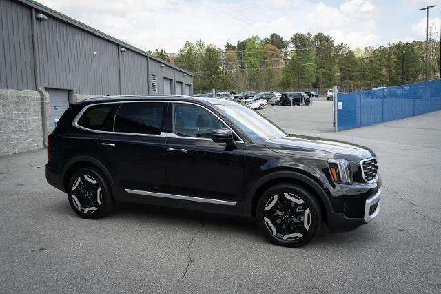 2025 Kia Telluride - $33,000