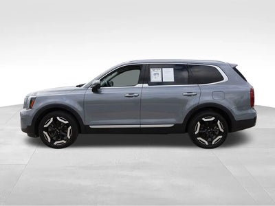 Photo of a 2025 Kia Telluride S 4DR SUV for sale