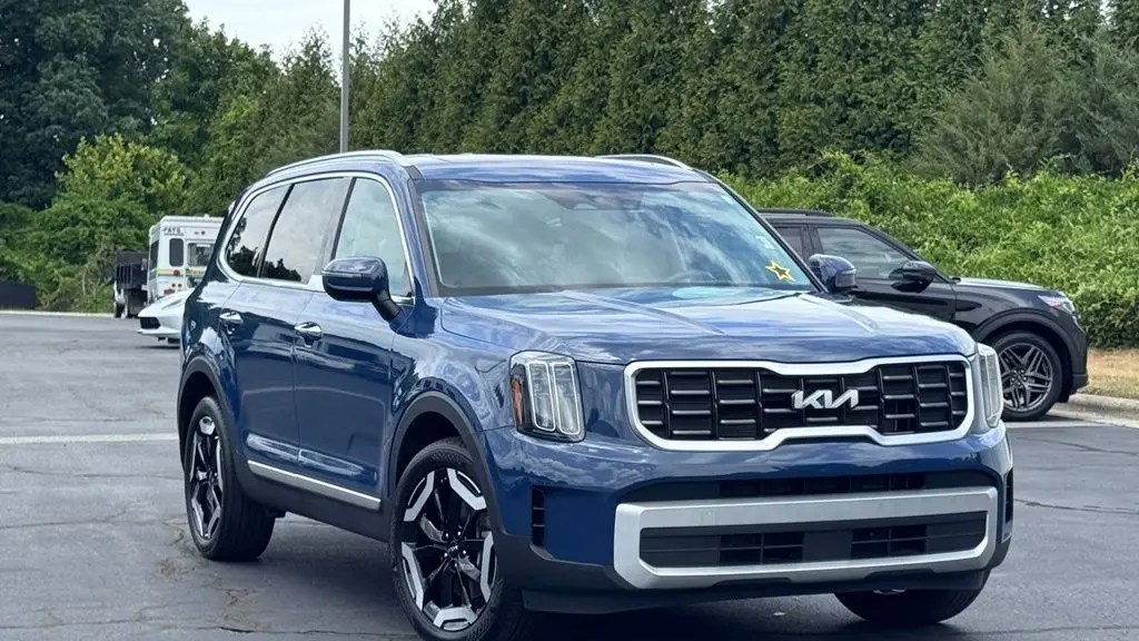 Preowned 2024 Kia Telluride S for Sale