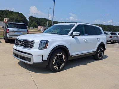 Photo of a 2025 Kia Telluride S 4DR SUV for sale