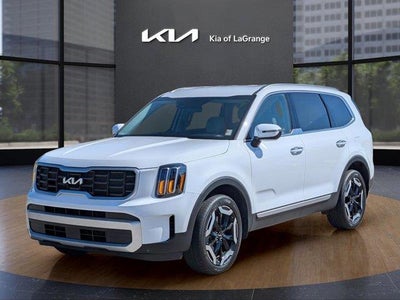 Photo of a 2024 Kia Telluride S 4DR SUV for sale