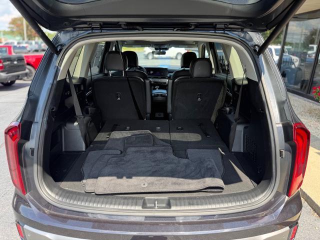 2025 Kia Telluride - $37,500
