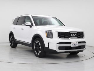 2024 Kia Telluride with Glacial White Pearl Exterior