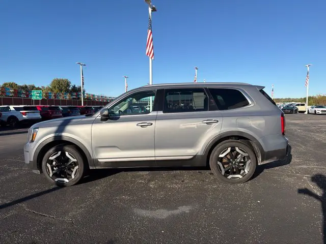 2025 Kia Telluride - $31,990