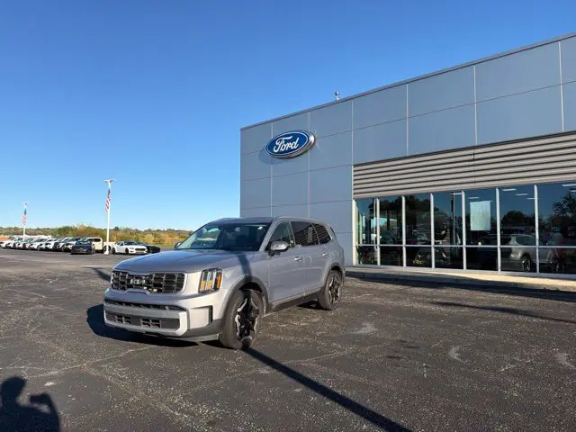 2025 Kia Telluride - $31,990