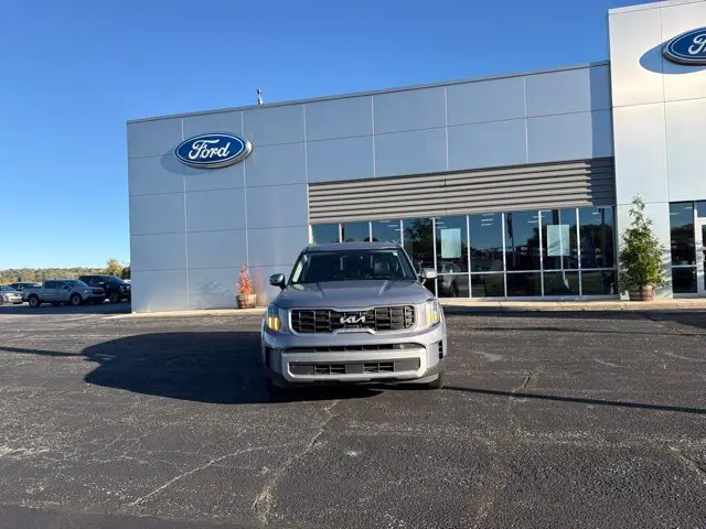2025 Kia Telluride - $31,990