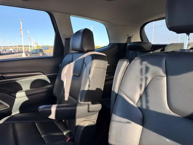 2025 Kia Telluride - $31,990