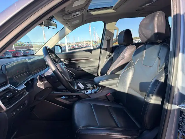 2025 Kia Telluride - $31,990