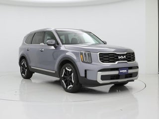 2023 Kia Telluride with Everlasting Silver Exterior