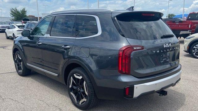 2023 Kia Telluride S