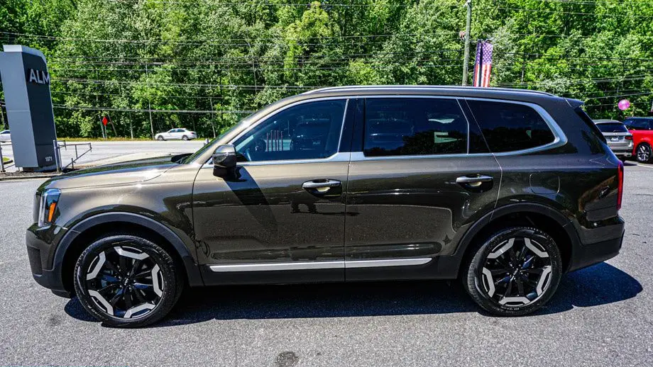 2025 Kia Telluride S