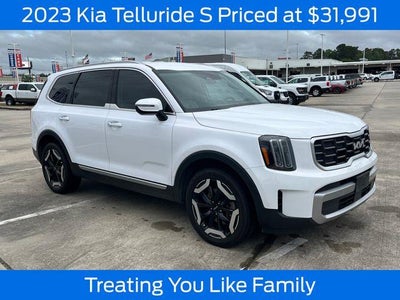 Photo of a 2023 Kia Telluride AWD S 4DR SUV for sale