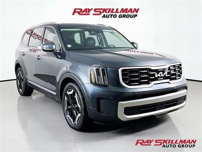 Photo of a 2023 Kia Telluride AWD S 4DR SUV for sale