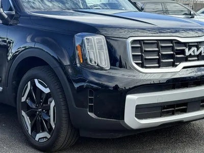 Photo of a 2025 Kia Telluride AWD S 4DR SUV for sale