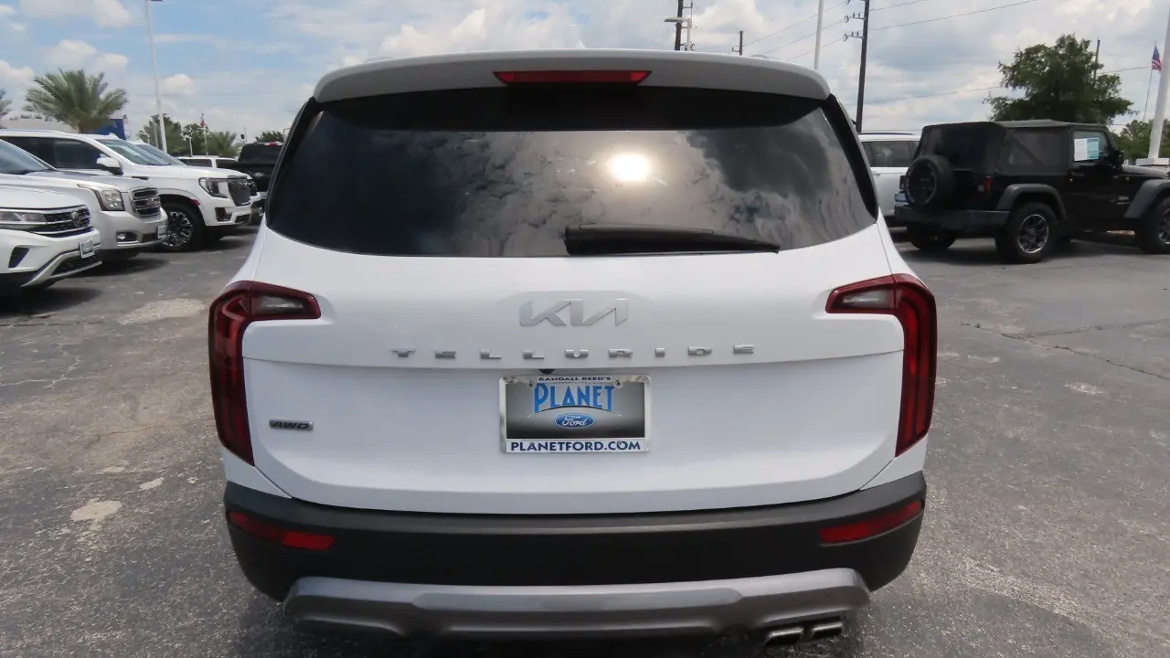 2022 Kia Telluride S