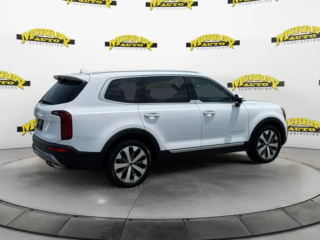 2022 Kia Telluride - $27,999