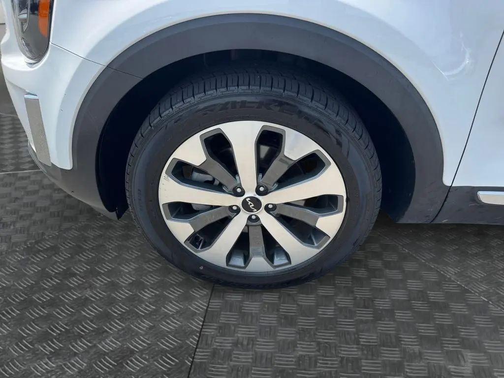 2022 Kia Telluride - $27,999