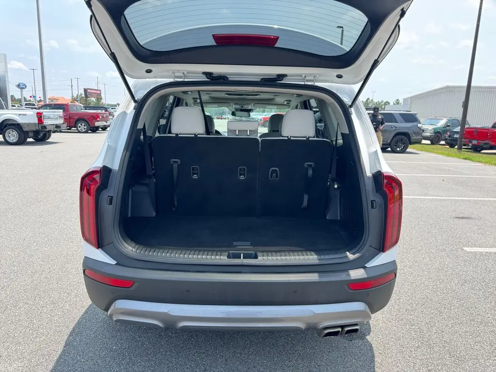 2022 Kia Telluride - $27,999