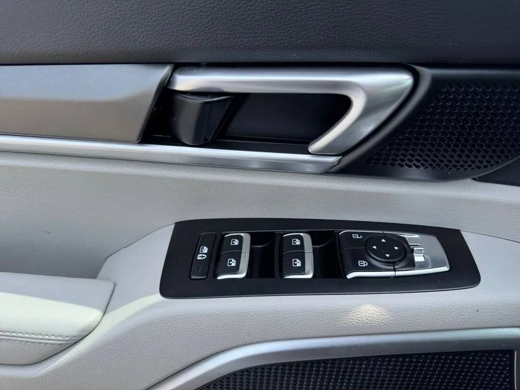 2022 Kia Telluride - $27,999