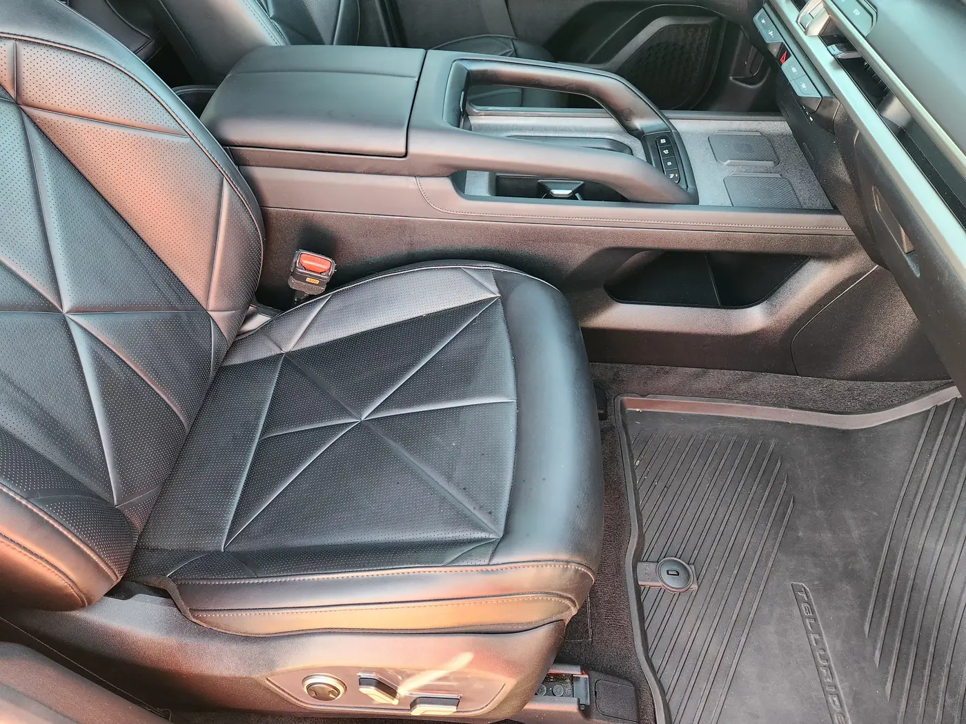 2027 Kia Telluride - $45,920