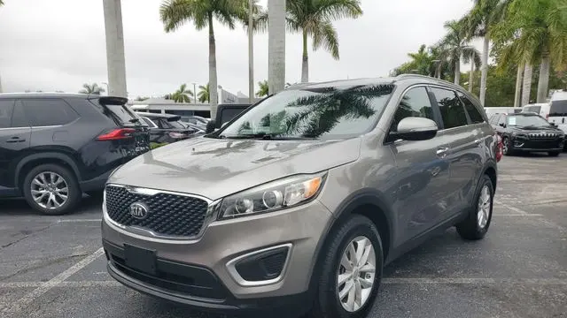 2017 Kia Sorento LX