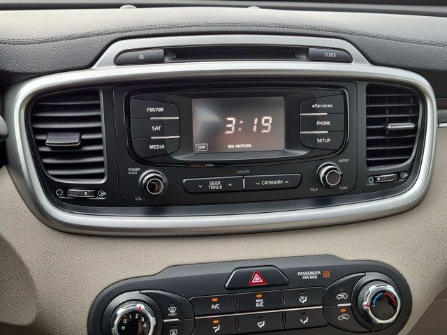 2016 Kia Sorento - $10,413