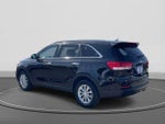 2016 Sorento Thumbnail 6