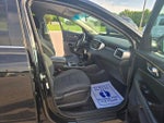 2017 Sorento Thumbnail 9