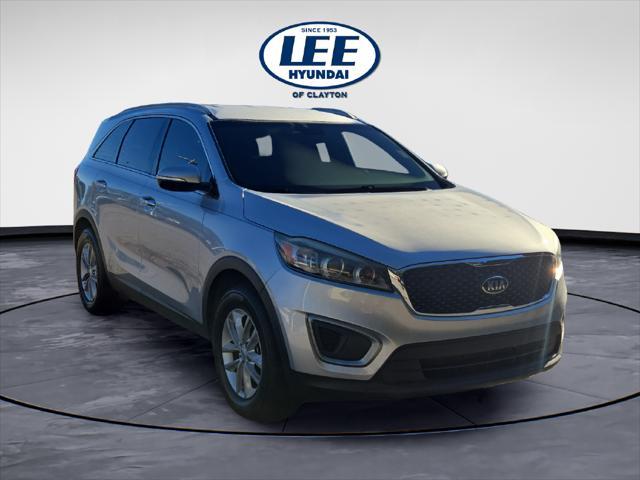 2017 Kia Sorento - $9,788