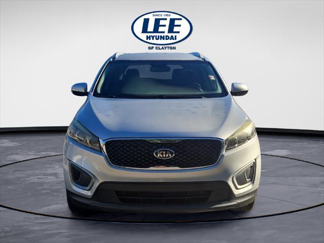 2017 Kia Sorento - $9,788
