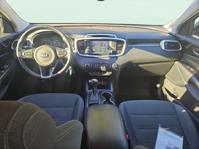 2017 Kia Sorento - $9,788