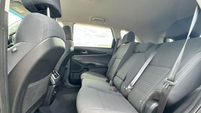 2017 Kia Sorento L
