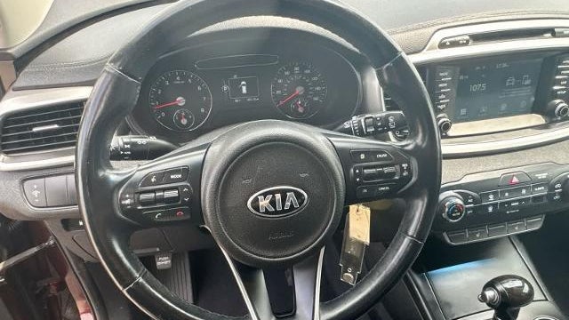 2017 Kia Sorento L