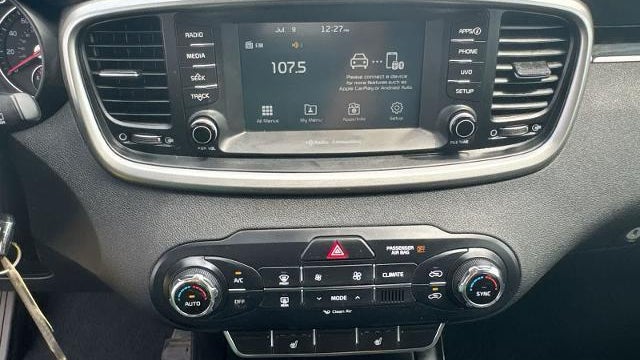 2017 Kia Sorento L