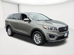 2017 Sorento Thumbnail 3