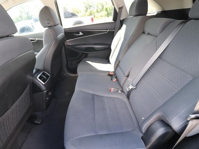2018 Kia Sorento - $10,949