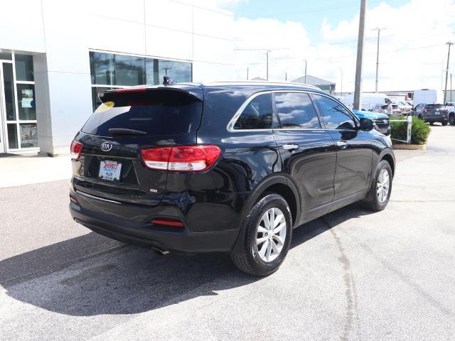 2018 Kia Sorento - $10,949