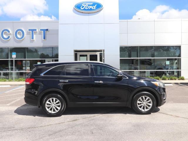 2018 Kia Sorento - $10,949