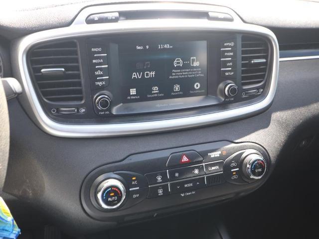 2018 Kia Sorento - $10,949