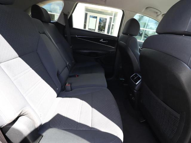 2018 Kia Sorento - $10,949