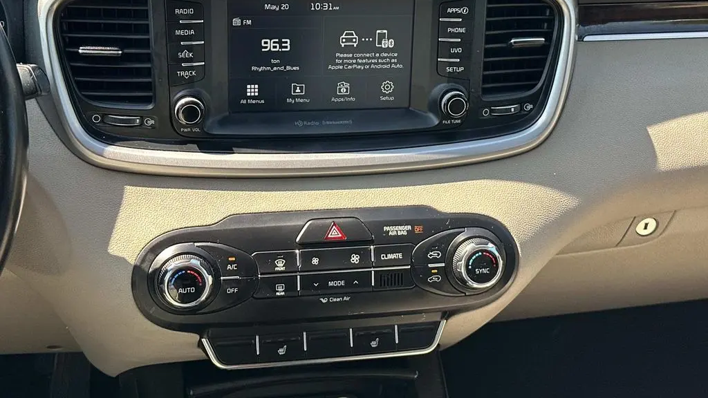 2017 Kia Sorento L