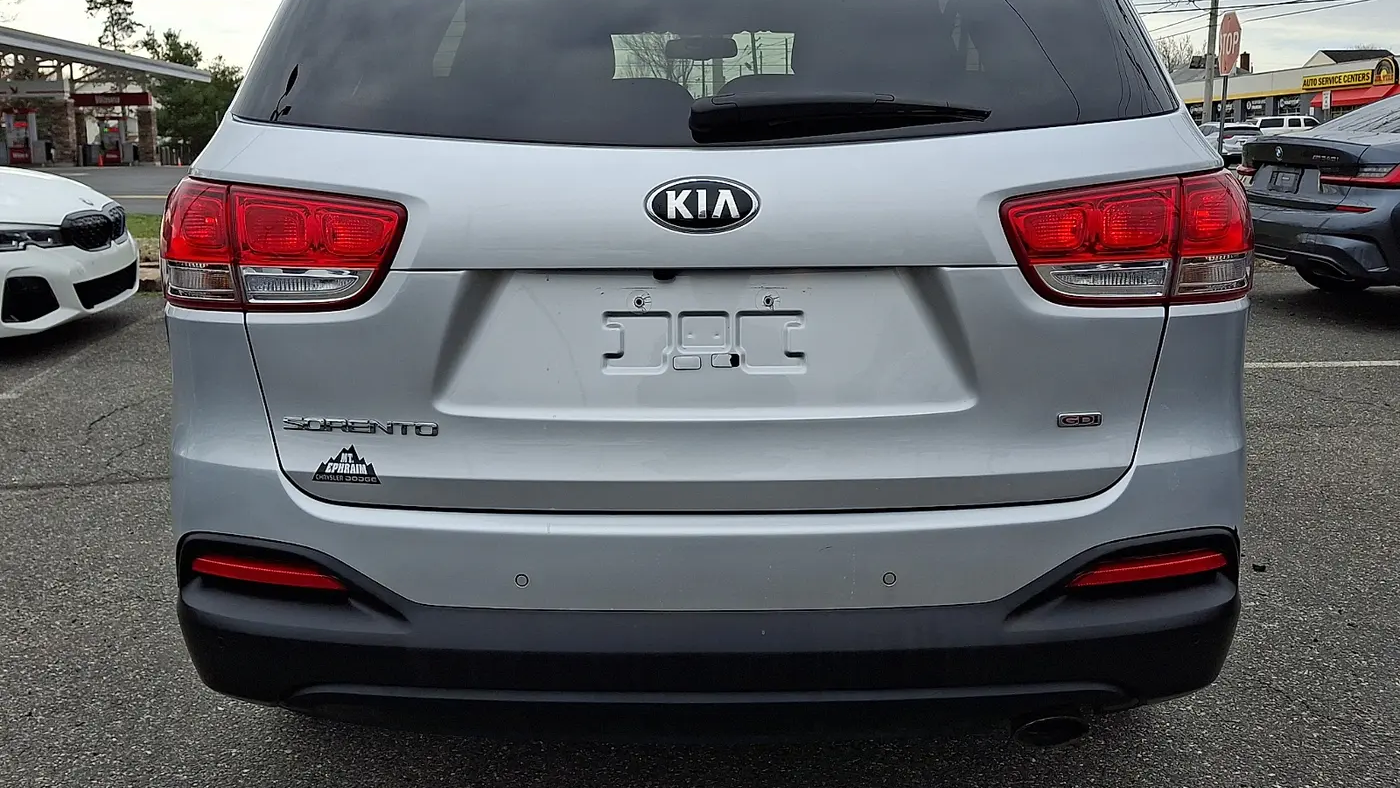 2018 Kia Sorento LX
