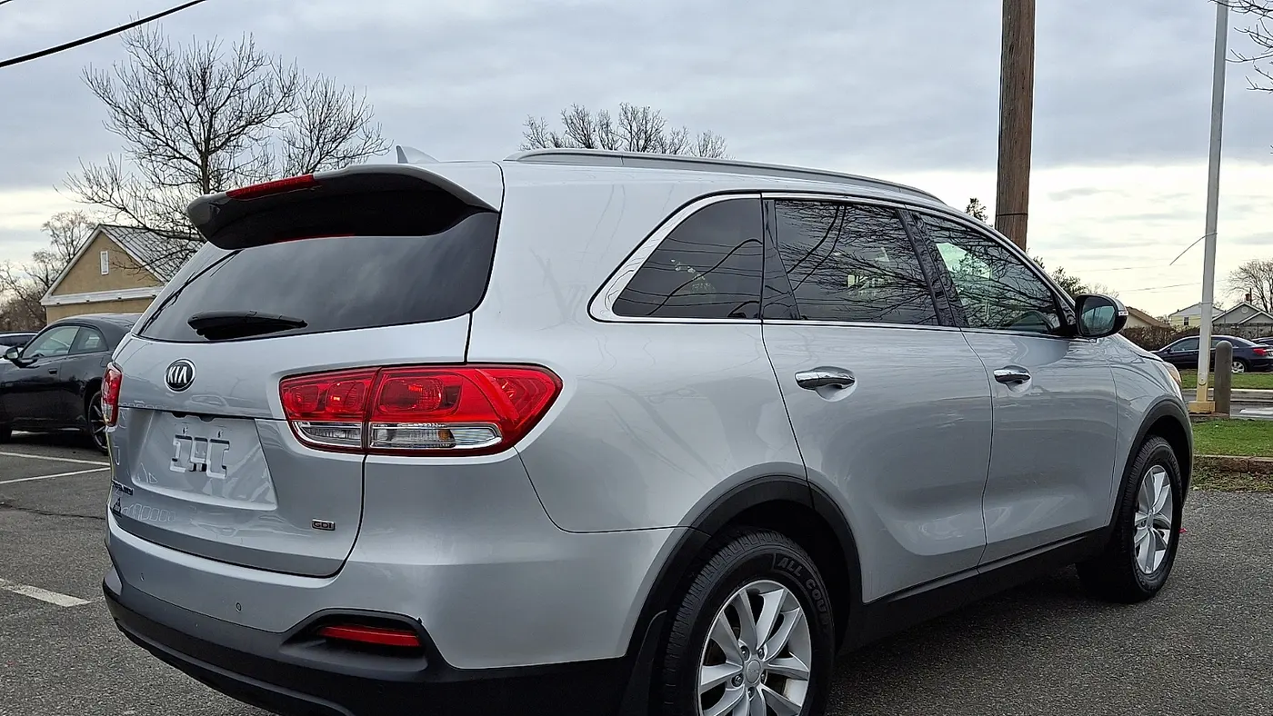 2018 Kia Sorento LX