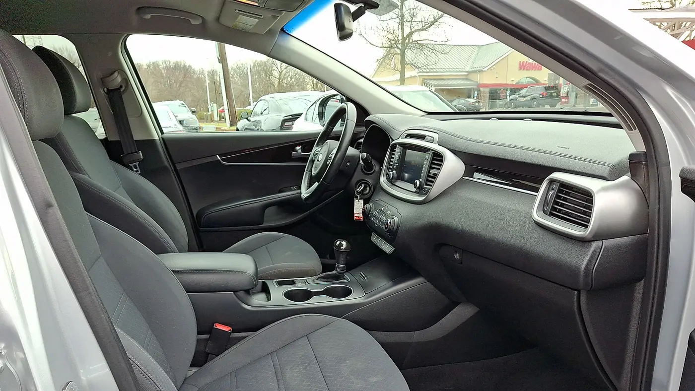 2018 Kia Sorento LX