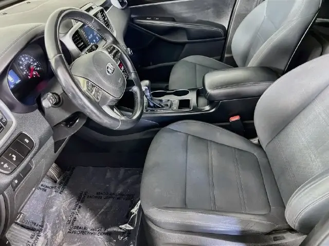 2019 Kia Sorento - $12,500