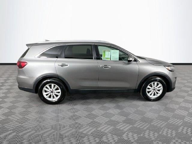 2019 Kia Sorento - $12,500