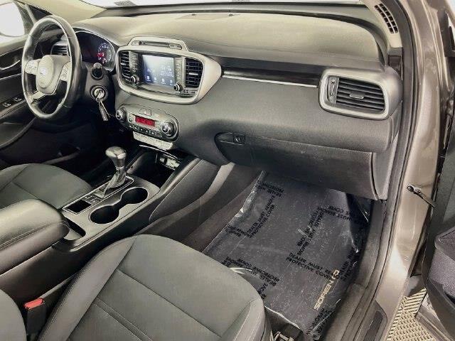 2019 Kia Sorento - $12,500