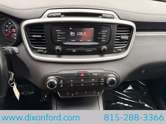 2016 Kia Sorento - $8,944